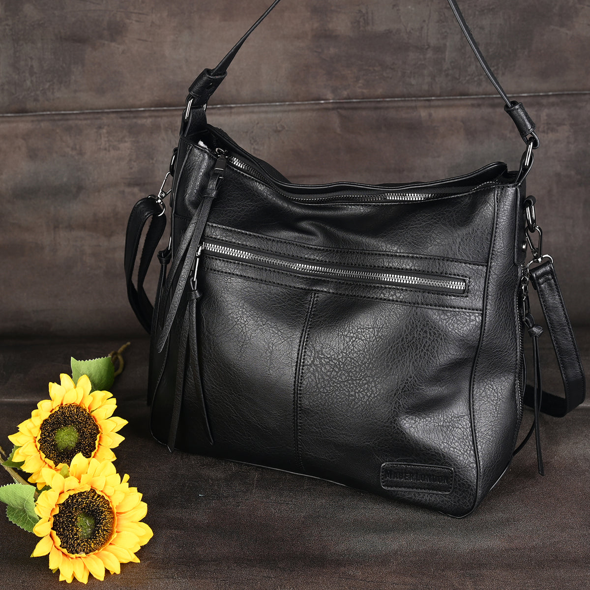 Weiche Hobo-Schultertasche mit passender Tasche - Bestseller
